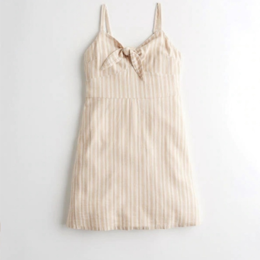 Hollister white & tan striped dress w elastic back